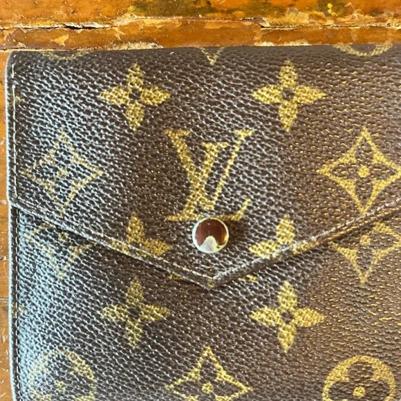 Vintage Louis Vuitton Brown and Gold Monogram Wallet - Picture 3 of 5